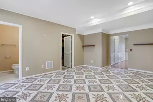 8482 Hallie Rose St, Alexandria, VA 22309 - Photo 18