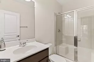 8901 Hargrove Ct, Fairfax, VA 22031 - Photo 44