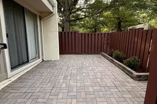 2379 Southgate Square, Reston, VA 20191 - Photo 10