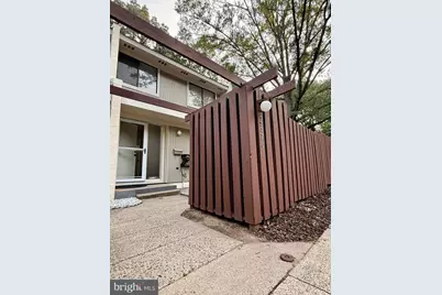 2379 Southgate Square, Reston, VA 20191 - Photo 8