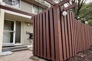 2379 Southgate Square, Reston, VA 20191 - Photo 8
