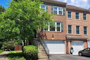 13906 Gothic Dr, Centreville, VA 20121 - Photo 2
