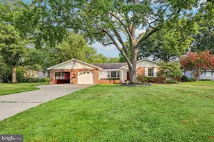 8808 McNair Dr, Alexandria, VA 22309 - Photo 4