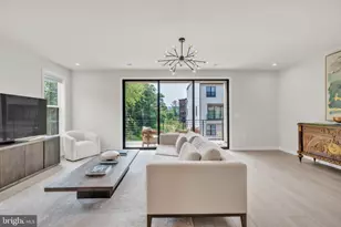 7555 Sawyer Farm Wy, McLean, VA 22102 - Photo 4
