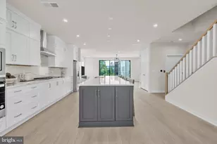 7555 Sawyer Farm Wy, McLean, VA 22102 - Photo 10