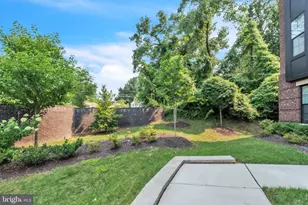 7555 Sawyer Farm Wy, McLean, VA 22102 - Photo 32