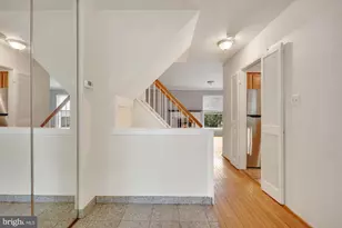 6060 Hollow Knoll Ct, Springfield, VA 22152 - Photo 4