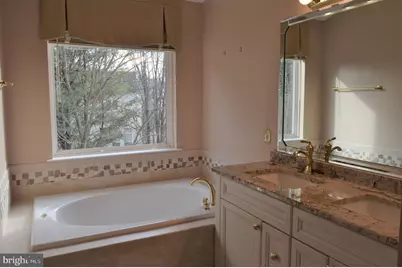 8933 Royal Astor Way, Fairfax, VA 22031 - Photo 28