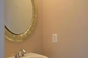 8933 Royal Astor Way, Fairfax, VA 22031 - Photo 14
