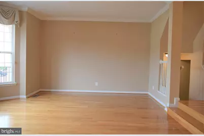 8933 Royal Astor Way, Fairfax, VA 22031 - Photo 4