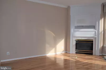 8933 Royal Astor Way, Fairfax, VA 22031 - Photo 12