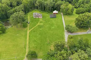 11201 Stuart Mill Rd, Oakton, VA 22124 - Photo 6