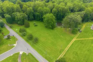 11201 Stuart Mill Rd, Oakton, VA 22124 - Photo 8