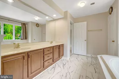 1502 Snowflake Court, Herndon, VA 20170 - Photo 40