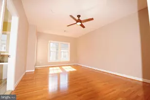 4379 Thomas Brigade Ln, Fairfax, VA 22033 - Photo 12