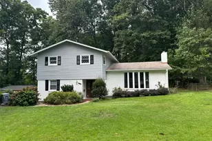 6810 Fern Ln, Annandale, VA 22003 - Photo 1