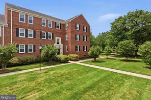 6628 E Wakefield Dr E, Alexandria, VA 22307 - Photo 4
