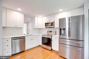 1604 Barnstead Dr, Reston, VA 20194 - Photo 14