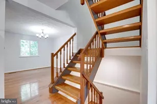 1604 Barnstead Dr, Reston, VA 20194 - Photo 8