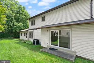 8902 Huxley Ct, Springfield, VA 22153 - Photo 70