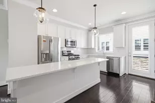 14566 Lake Vista Dr, Chantilly, VA 20151 - Photo 12
