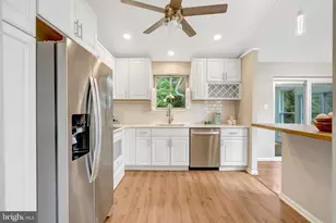 8622 Kenilworth Dr, Springfield, VA 22151 - Photo 6