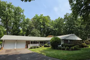 12912 Mt Royal Ln, Fairfax, VA 22033 - Photo 4
