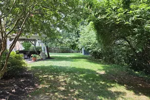 12912 Mt Royal Ln, Fairfax, VA 22033 - Photo 10