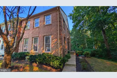 5612 Sutherland Court, Burke, VA 22015 - Photo 4