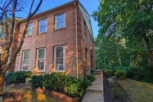 5612 Sutherland Ct, Burke, VA 22015 - Photo 4