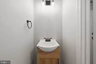 14407 Turin Ln, Centreville, VA 20121 - Photo 10