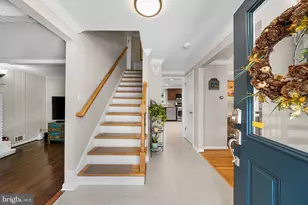 2726 Welcome Dr, Falls Church, VA 22046 - Photo 2