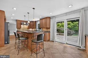 1022 Delf Dr, McLean, VA 22101 - Photo 12