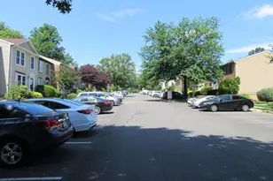 7973 Tyson Oaks Cir, Vienna, VA 22182 - Photo 10