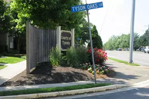 7973 Tyson Oaks Cir, Vienna, VA 22182 - Photo 2