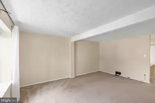 7973 Tyson Oaks Cir, Vienna, VA 22182 - Photo 8