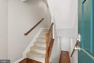 4424 Eastwick Ct, Fairfax, VA 22033 - Photo 4