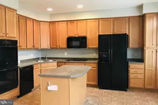 12453 Rose Path Cir, Fairfax, VA 22033 - Photo 6