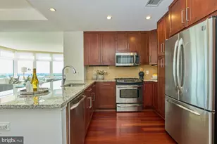 8220 Crestwood Heights Dr, McLean, VA 22102 - Photo 8