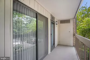 1526 Moorings Dr, Reston, VA 20190 - Photo 4