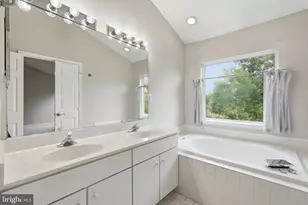 13222 Goose Pond Ln, Fairfax, VA 22033 - Photo 26