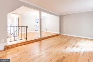 8020 Bethelen Woods Ln, Springfield, VA 22153 - Photo 6