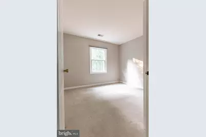 8020 Bethelen Woods Lane, Springfield, VA 22153 - Photo 24