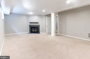 8020 Bethelen Woods Ln, Springfield, VA 22153 - Photo 28