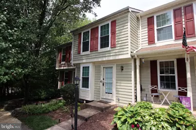 11916 Fieldthorn Court, Reston, VA 20194 - Photo 2