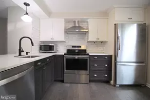 11916 Fieldthorn Ct, Reston, VA 20194 - Photo 10