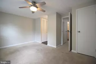 11916 Fieldthorn Ct, Reston, VA 20194 - Photo 14