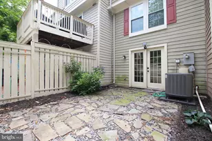 11916 Fieldthorn Ct, Reston, VA 20194 - Photo 26