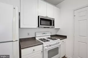 2791 Centerboro Dr, Vienna, VA 22181 - Photo 8