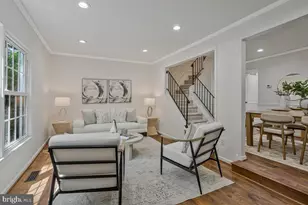 7821 Groveland Square, Springfield, VA 22153 - Photo 14